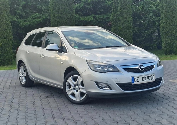 Opel Astra cena 25999 przebieg: 147200, rok produkcji 2011 z Górzno małe 379